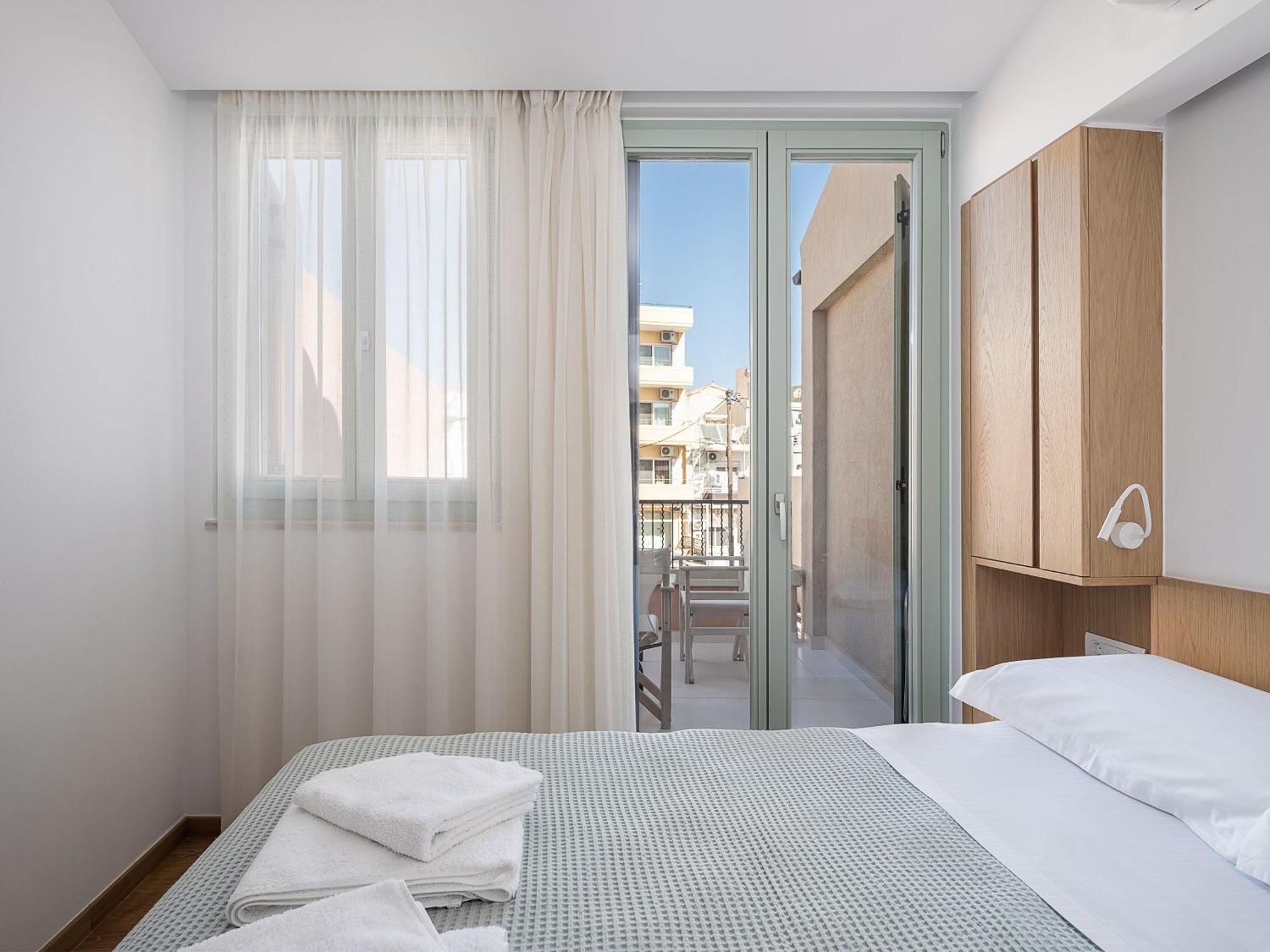 Mythodea Luxury Suites Hriszí Aktí Haniá Szoba fotó